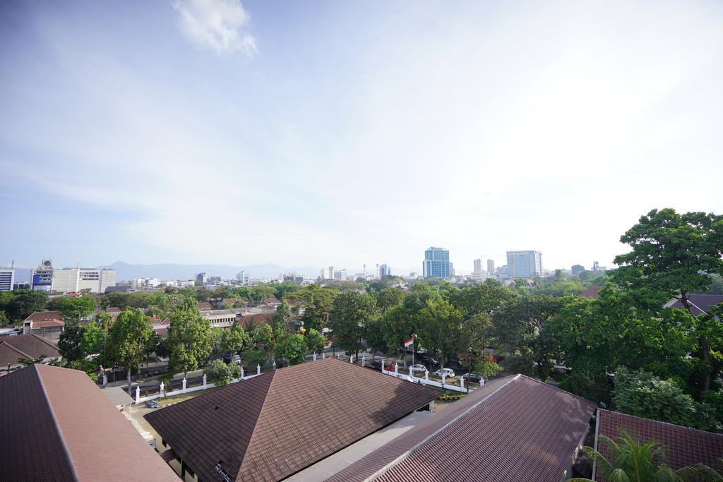 Meize City Center Bandung Hotell Exteriör bild